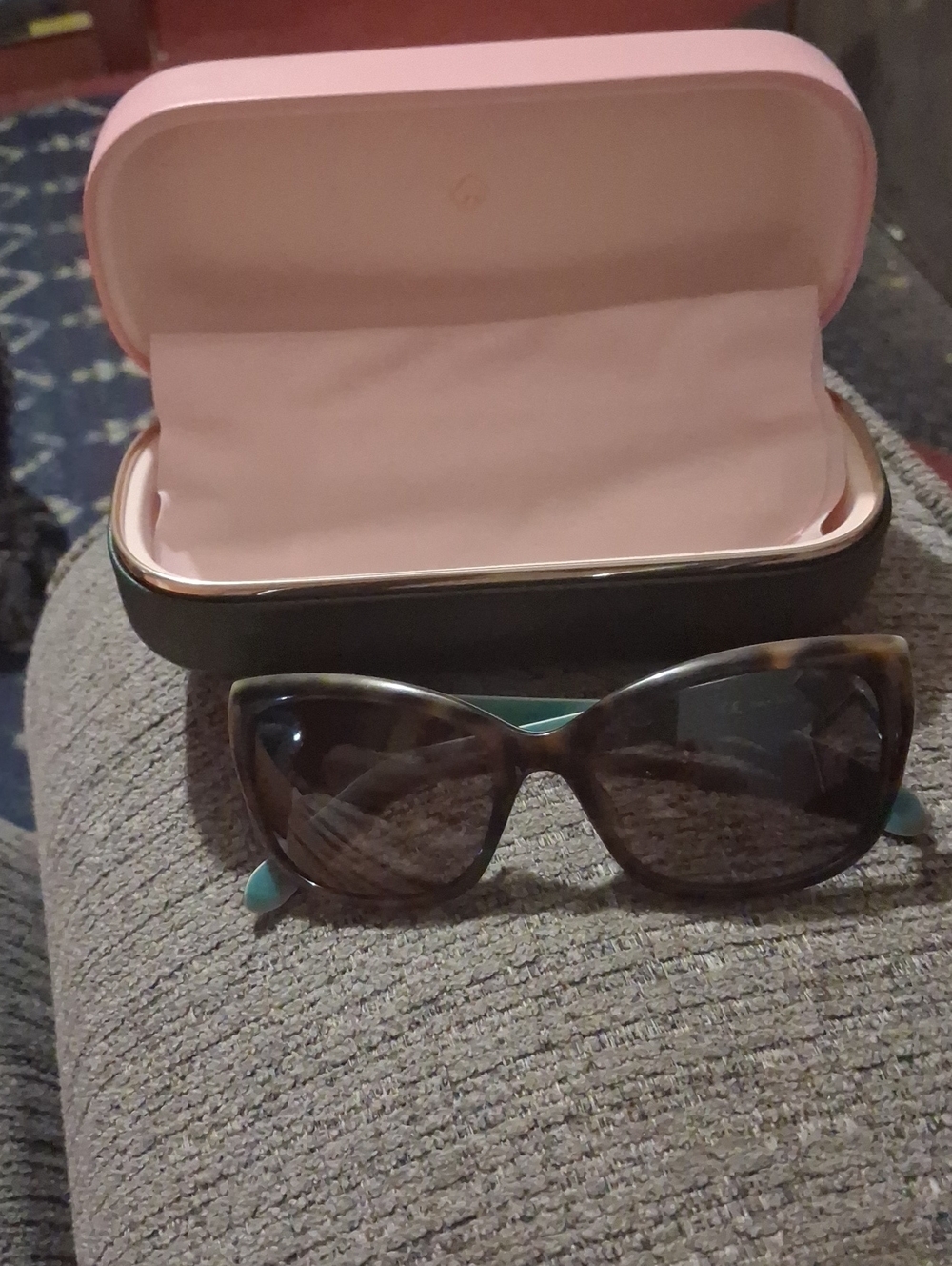 kate spade Brown Tortoiseshell Cat-Eye Sunglasses with Pink Case